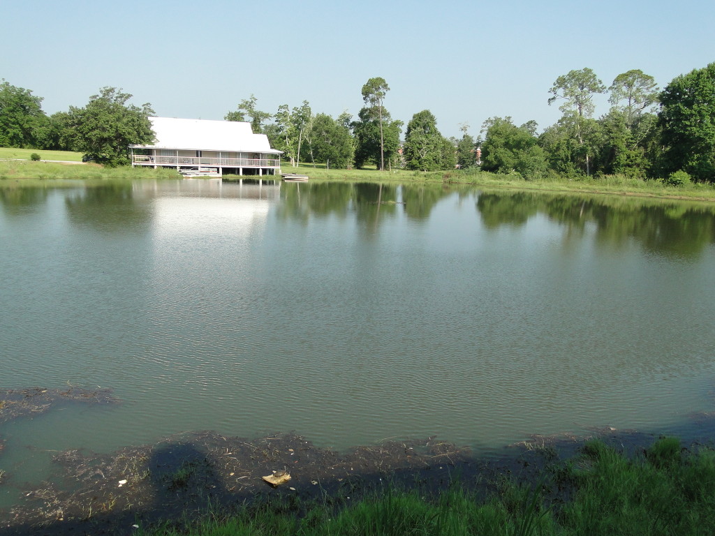 pic Classic Louisiana home on pond in Biloxi