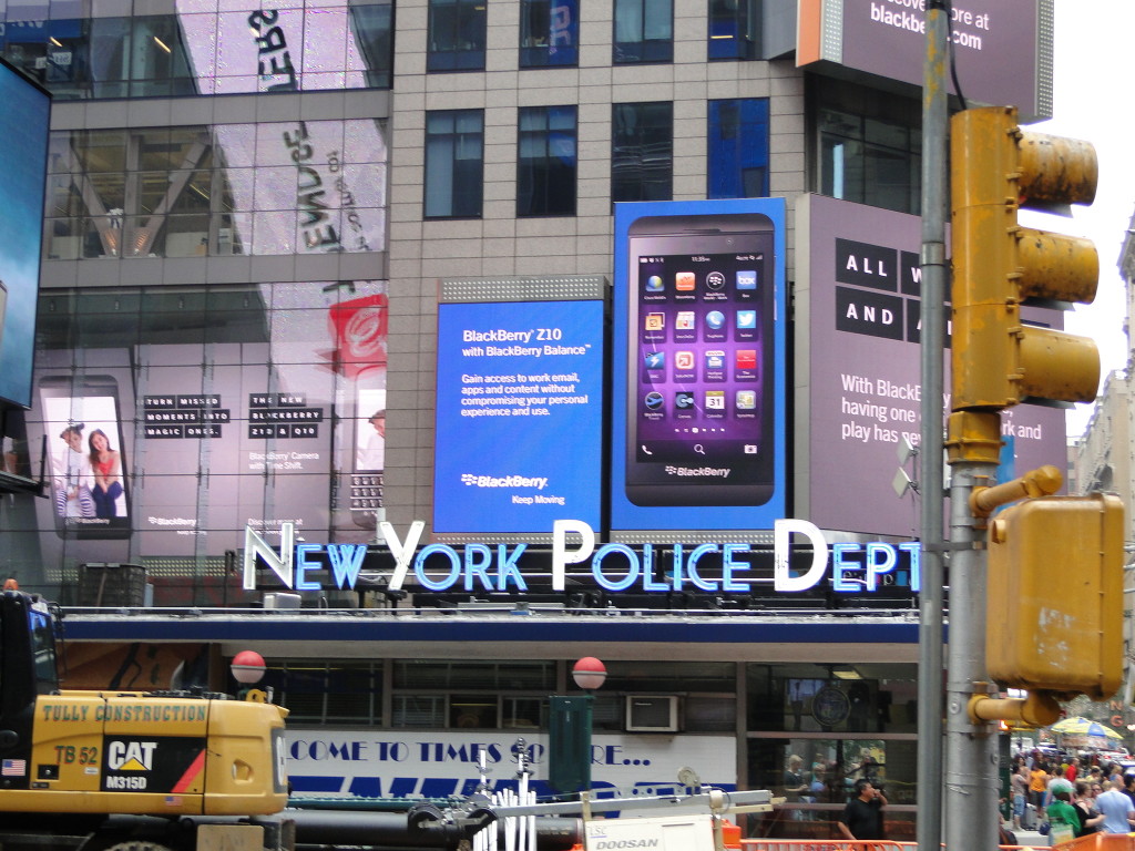pic Times Square Police Station